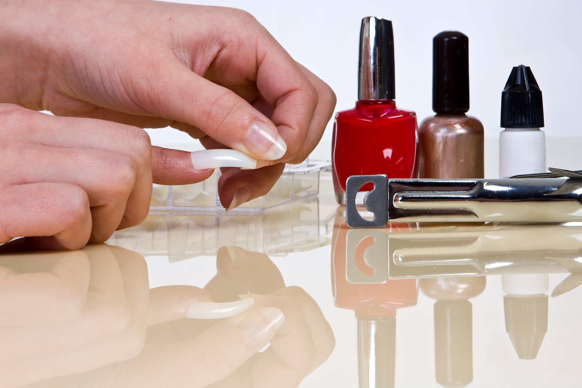 01. Pose d'ongles vernis gel - Premium  chez Ongles & Design - Seulement $65! Shop now at Ongles & Design